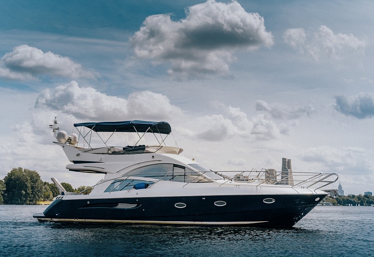 Galeon 440